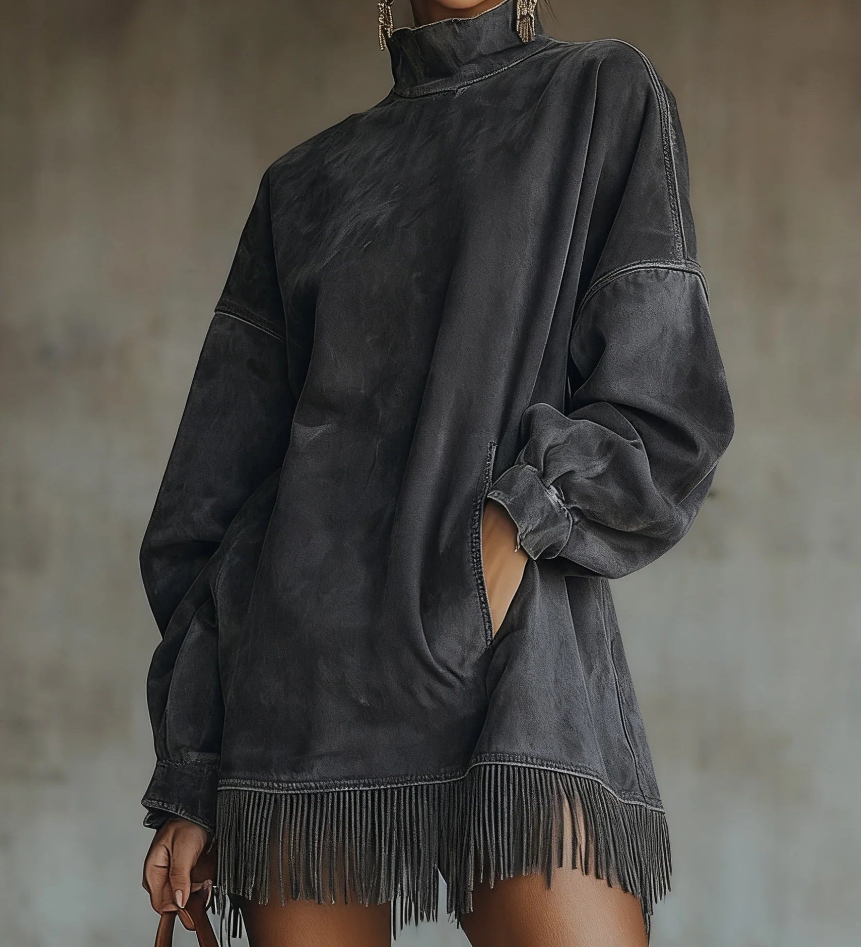 Božena | Semišové šaty s vysokým límcem a třásněmi